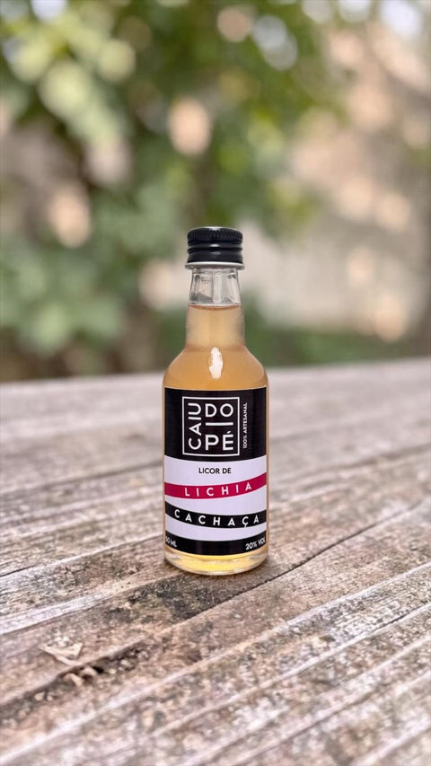 Mini Licor de Lichia Base Cachaça 50ml - COM AÇÚCAR CRISTAL ORGÂNICO