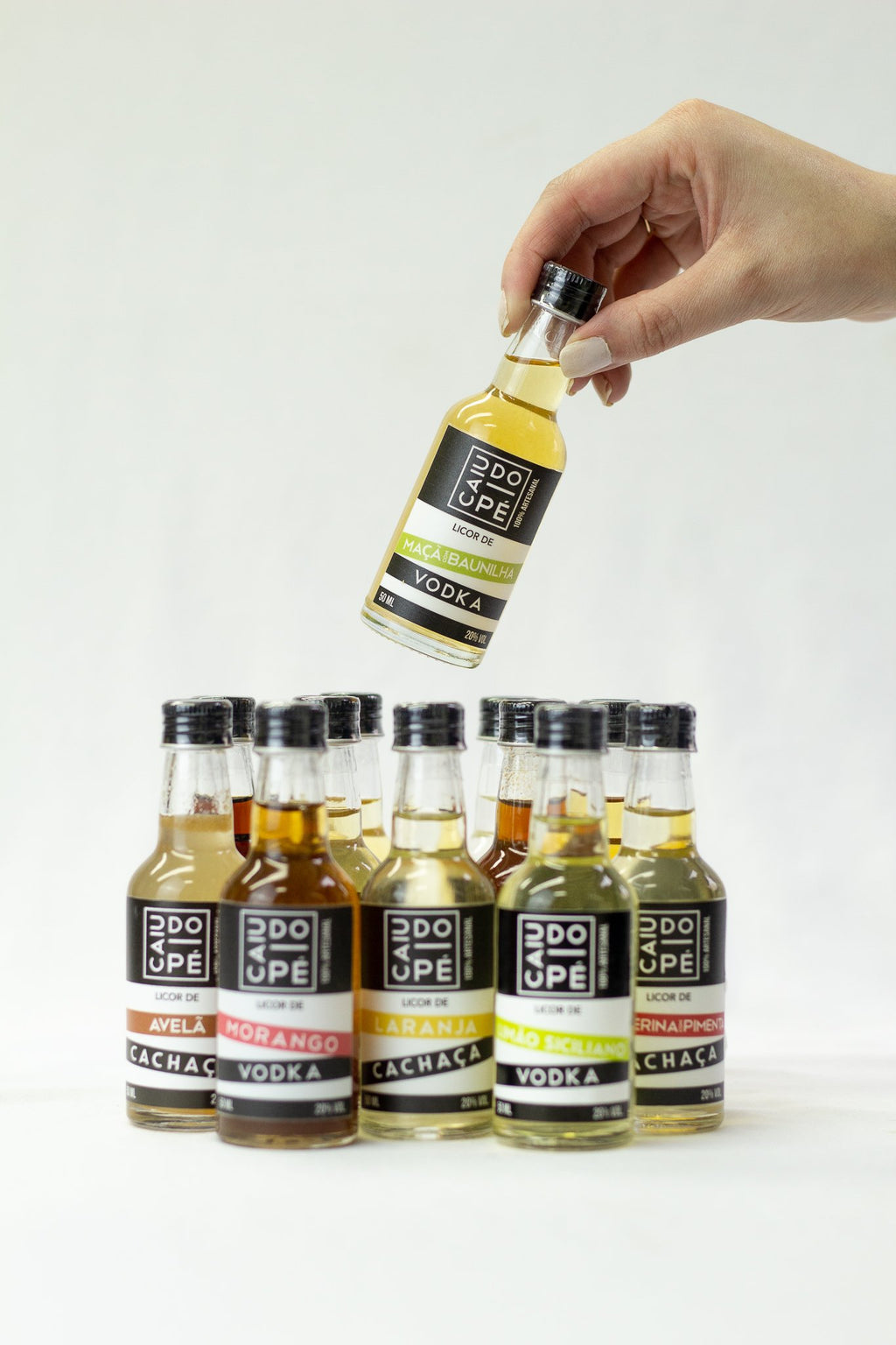 Mini Licor de Maçã Verde com Fava de Baunilha Base Vodka 50ml